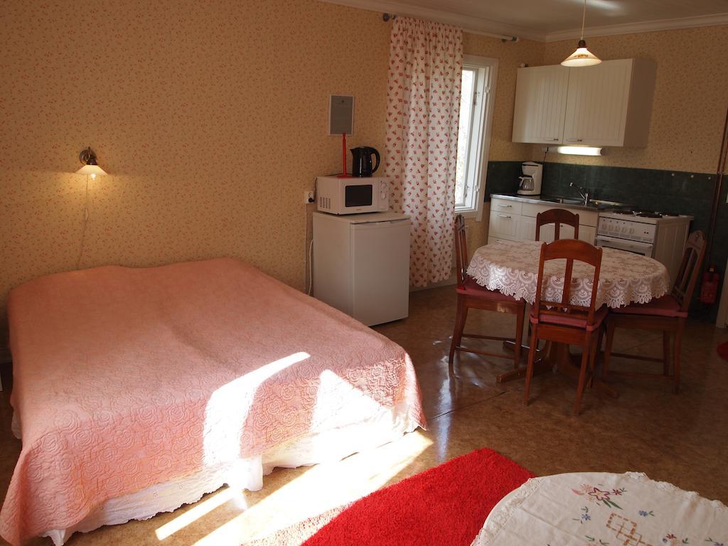 Tammiston Cottages Naantali Szoba fotó